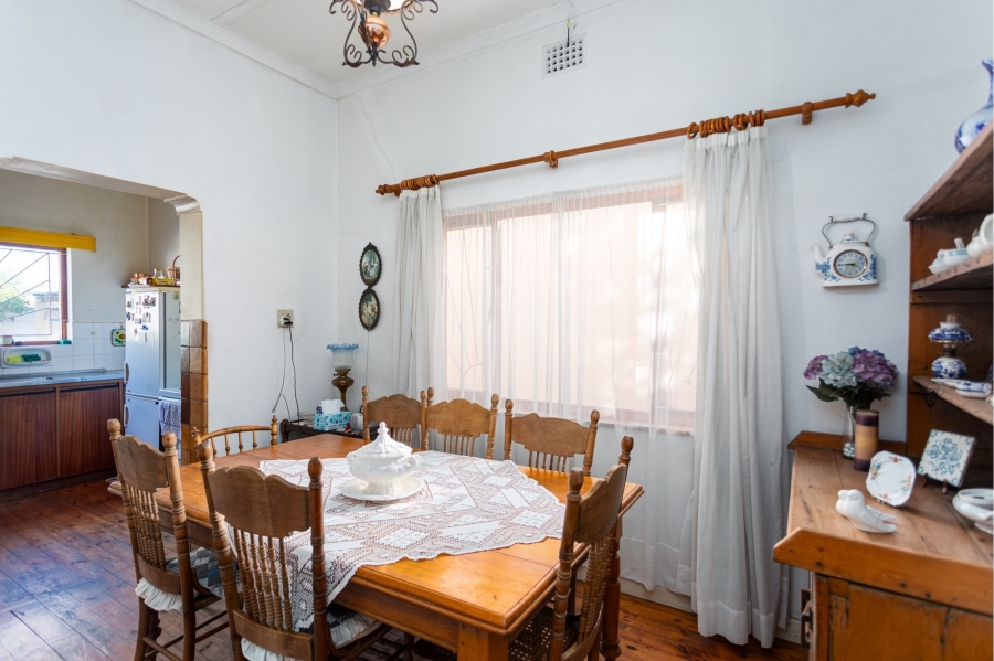 3 Bedroom Property for Sale in Oakdale Western Cape